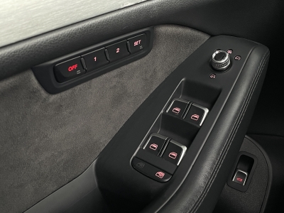 Audi SQ5 3.0 TDI*QUATTRO*ACC*CARPLAY*AHK*21 ZOLL*