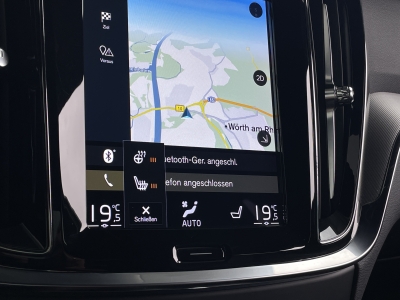 Volvo V60 T6*R-DESIGN*AWD*Plug-In Hybrid*HEAD UP*AHK*