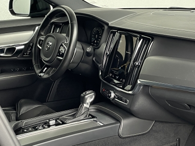 Volvo V90 T4*R-DEIGN*BLIS*19ZOLL*360° KAMERA*HARMAN*