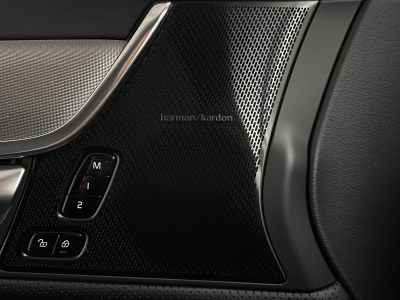 Volvo V90 T4*R-DEIGN*BLIS*19ZOLL*360° KAMERA*HARMAN*