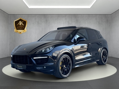 Porsche Cayenne V8 TURBO*PDCC*PDLS*PANO*AHK*KERAMIK*21Z*
