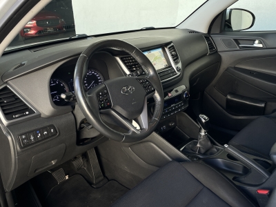 Hyundai TUCSON BLUE INTRO*Edition 2WD*AHK*R.KAM*NAVI*LED