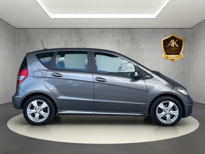 Mercedes-Benz A 180 *AVANTGARDE*NAVI*8-FACH*SHZ*NUR 59.090 KM*