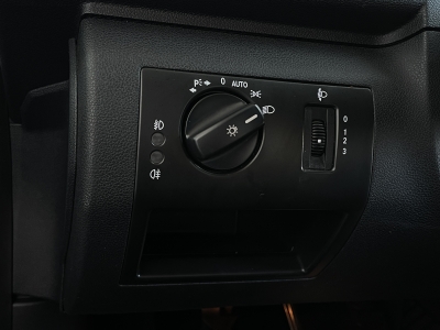 Mercedes-Benz A 180 *AVANTGARDE*NAVI*8-FACH*SHZ*NUR 59.090 KM*