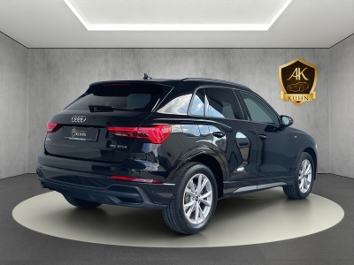 Audi Q3 1.5L / 35 TFSI S-LINE*