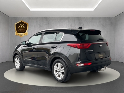 Kia Sportage 1.7 CRDi*Dream Team 2WD*R.KAM*LED*NAVI*
