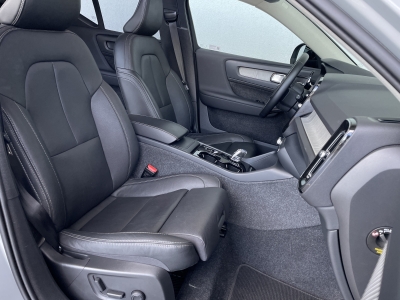 Volvo XC40 B*Plus Dark 2WD*360° KAMERA*20 ZOLL*PANO*