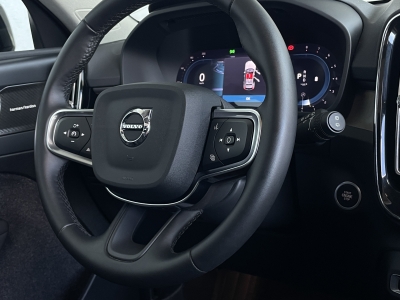 Volvo XC40 B*Plus Dark 2WD*360° KAMERA*20 ZOLL*PANO*