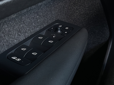 Volvo XC40 B*Plus Dark 2WD*360° KAMERA*20 ZOLL*PANO*