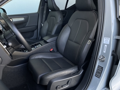 Volvo XC40 B*Plus Dark 2WD*360° KAMERA*20 ZOLL*PANO*