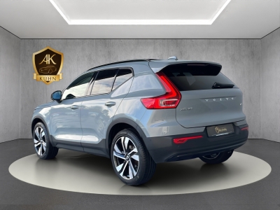 Volvo XC40 B*Plus Dark 2WD*360° KAMERA*20 ZOLL*PANO*