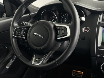 Jaguar E-Pace P250*R-Dynamic S*AWD*BLACK PACK*9-GANG*