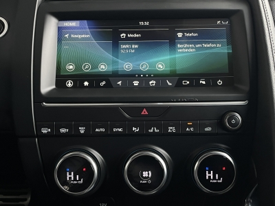 Jaguar E-Pace P250*R-Dynamic S*AWD*BLACK PACK*9-GANG*