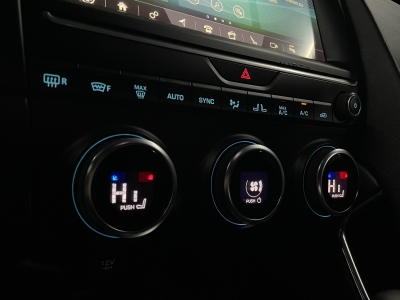 Jaguar E-Pace P250*R-Dynamic S*AWD*BLACK PACK*9-GANG*