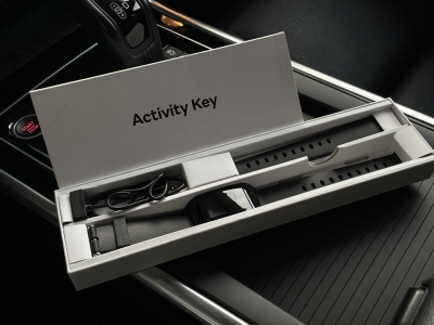 Jaguar XE P300*R-Dynamic*Black AWD*360° KAMERA*PANO*LED