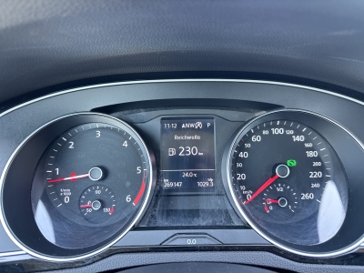 VW Passat Variant