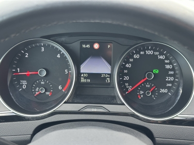 VW Passat Variant