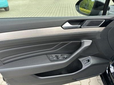 VW Passat Variant