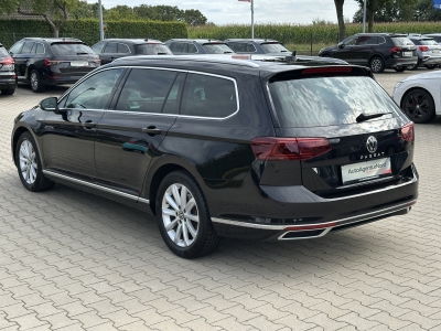 VW Passat Variant