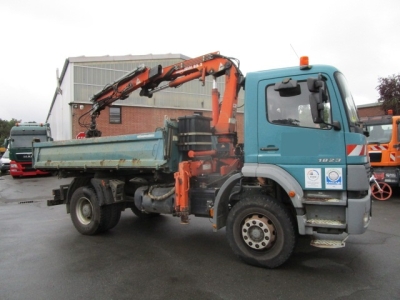 Mercedes-Benz 1823 Atego Meiller-Kipper, Funk, Greifer inkl.