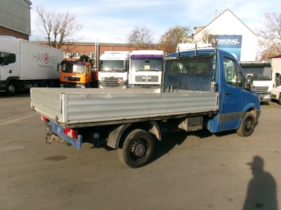 Mercedes-Benz Sprinter 211 CDI Pritsche, AHK, 3 Sitze