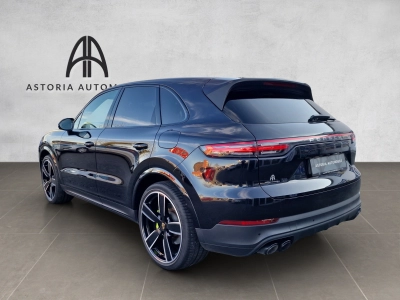 Porsche Cayenne E-Hybrid ACC PANO 360° LUFT Softcl PDLS+