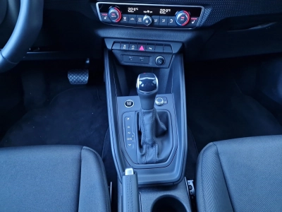 Audi A1 30 Sportback S-line ACC 17z Kamera LED CarPlay