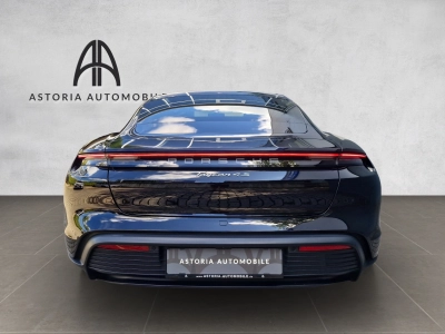 Porsche Taycan 4S Approved HuD PerfBat+ PDispl 4RadLenku
