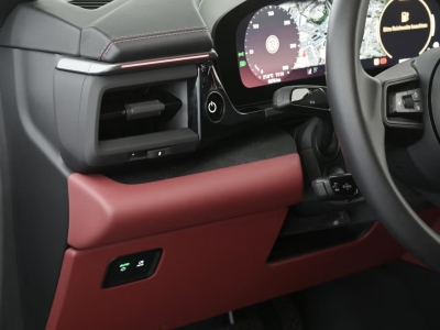 Porsche Macan 4 OffroadDesign Pano 22z PDLS+ Keyless