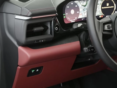 Porsche Macan 4 OffroadDesign Pano 22z PDLS+ Keyless