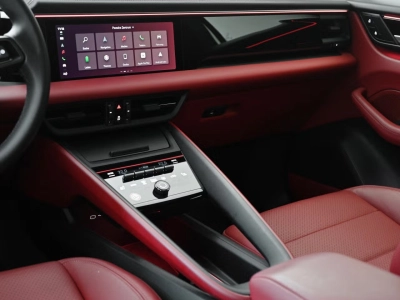 Porsche Macan 4 OffroadDesign Pano 22z PDLS+ Keyless