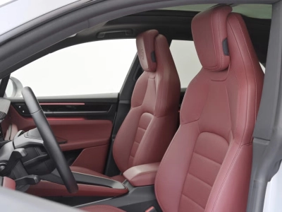 Porsche Macan 4 OffroadDesign Pano 22z PDLS+ Keyless