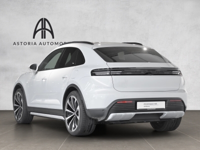 Porsche Macan 4 OffroadDesign Pano 22z PDLS+ Keyless