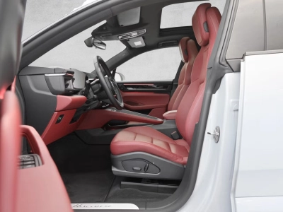Porsche Macan 4 OffroadDesign Pano 22z PDLS+ Keyless