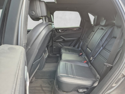 Porsche Cayenne Pano 360° Luft Bose Chrono Matrix 14w 21z