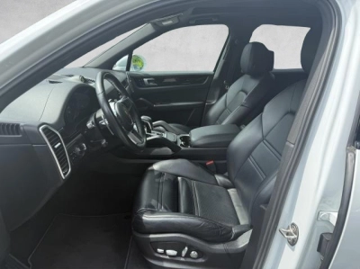 Porsche Cayenne Approved Luft Matrix Pano Bose 4RadLenk