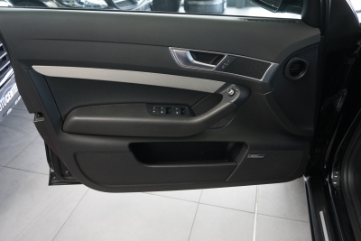 Audi A6 3.0 TDI quattro+NAVI+PDC+AHK+SUND SYS+S LINE