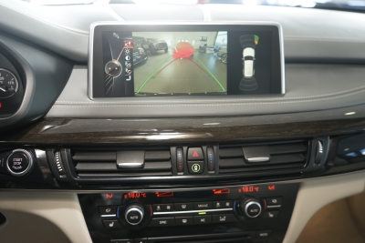 BMW X5 xDrive 50 i+NAVI+360°KAMERA+PANO+AHK+SUND SYS