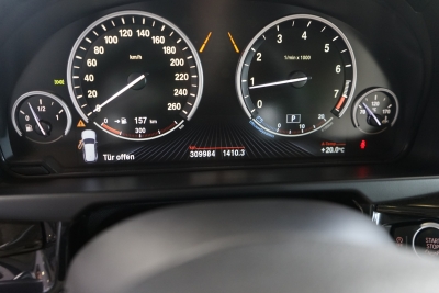 BMW X5 xDrive 50 i+NAVI+360°KAMERA+PANO+AHK+SUND SYS