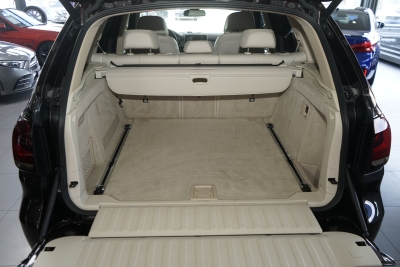 BMW X5 xDrive 50 i+NAVI+360°KAMERA+PANO+AHK+SUND SYS