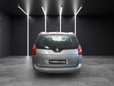 Peugeot 5008 Allure+HEAD UP+PANO+PDC+7 SITZE+TEMPOMAT