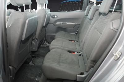 Peugeot 5008 Allure+HEAD UP+PANO+PDC+7 SITZE+TEMPOMAT