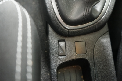 Renault Clio Limited+NAVI+PDC+TEMPOMAT+KLIMA+AHK+SUND SYS