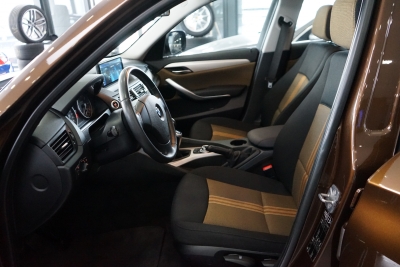 BMW X1 sDrive 20i+CAPLAY+NAVI+KAMERA+PDC