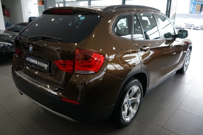 BMW X1 sDrive 20i+CAPLAY+NAVI+KAMERA+PDC