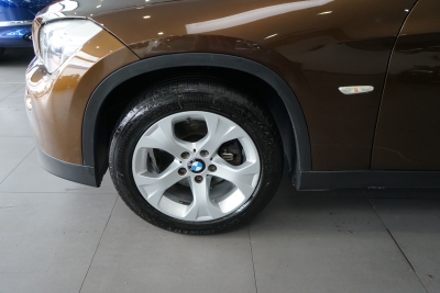 BMW X1 sDrive 20i+CAPLAY+NAVI+KAMERA+PDC
