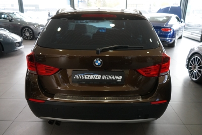 BMW X1 sDrive 20i+CAPLAY+NAVI+KAMERA+PDC