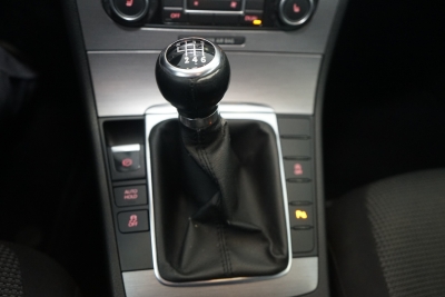 VW Passat 1,4 Comfortline BlueMotion+PDC+SITZHGEIZUNG+KLIMA