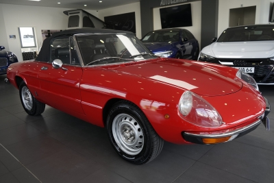 Alfa Romeo Spider 2000 Veloce Fastback + 5 GANG+LEDER+RADIO