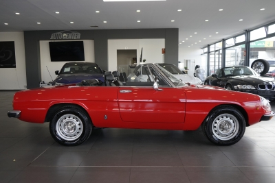 Alfa Romeo Spider 2000 Veloce Fastback + 5 GANG+LEDER+RADIO